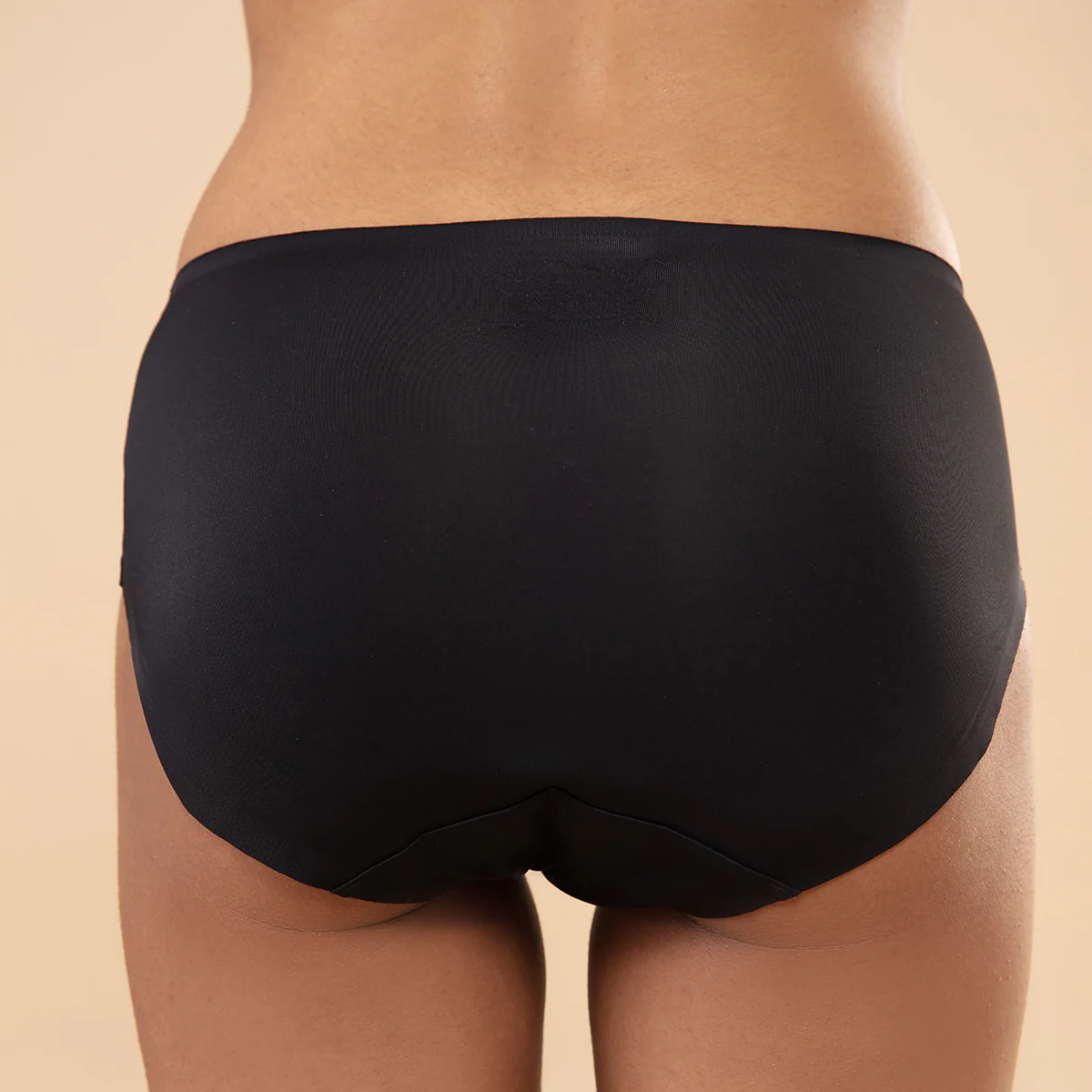 Nykd by Nykaa InvisiBlend™ No VPL Hipster-NYP209-Black - Image 3